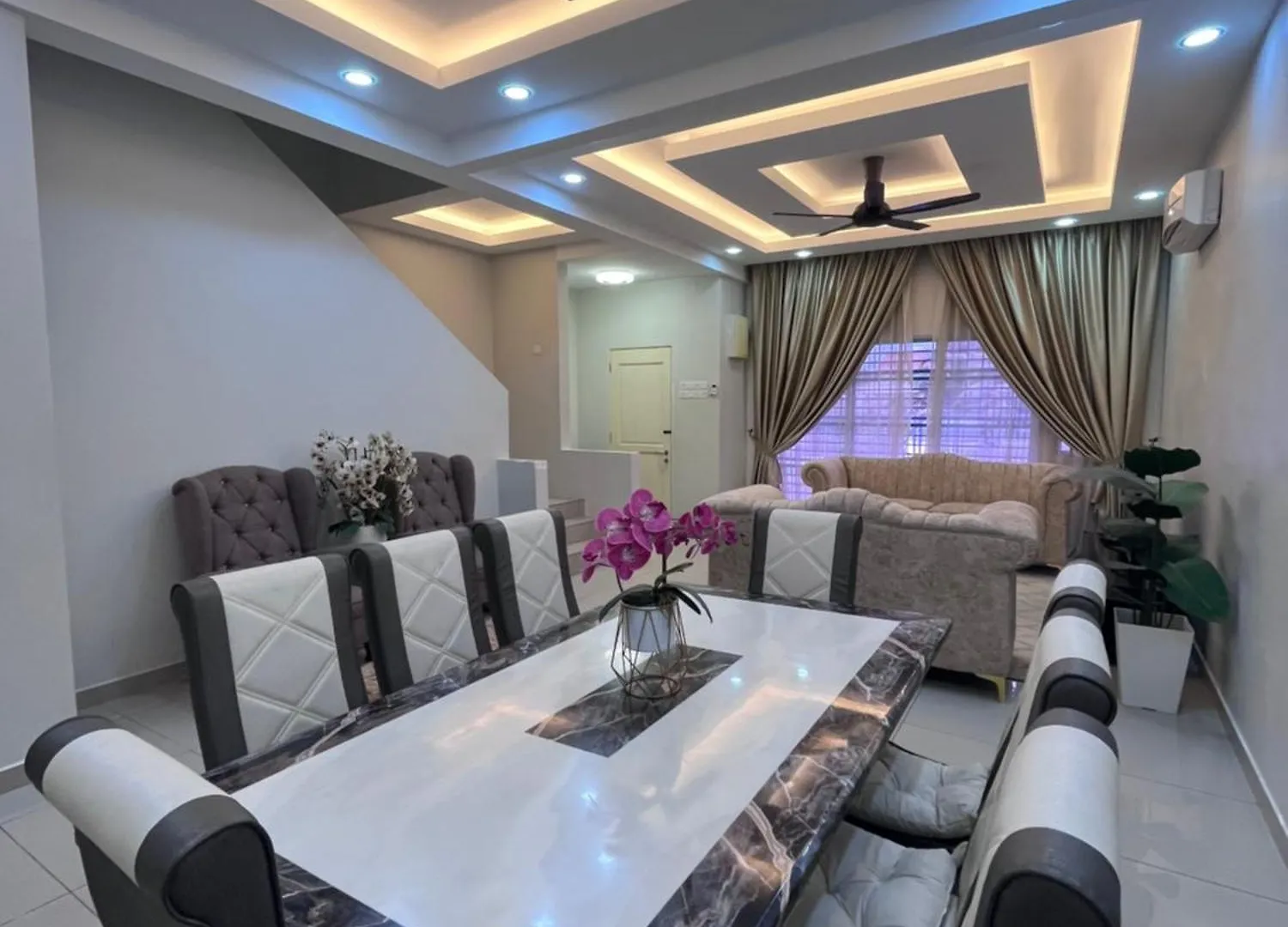 Azalea Homestay Klia Sepang Malaysia